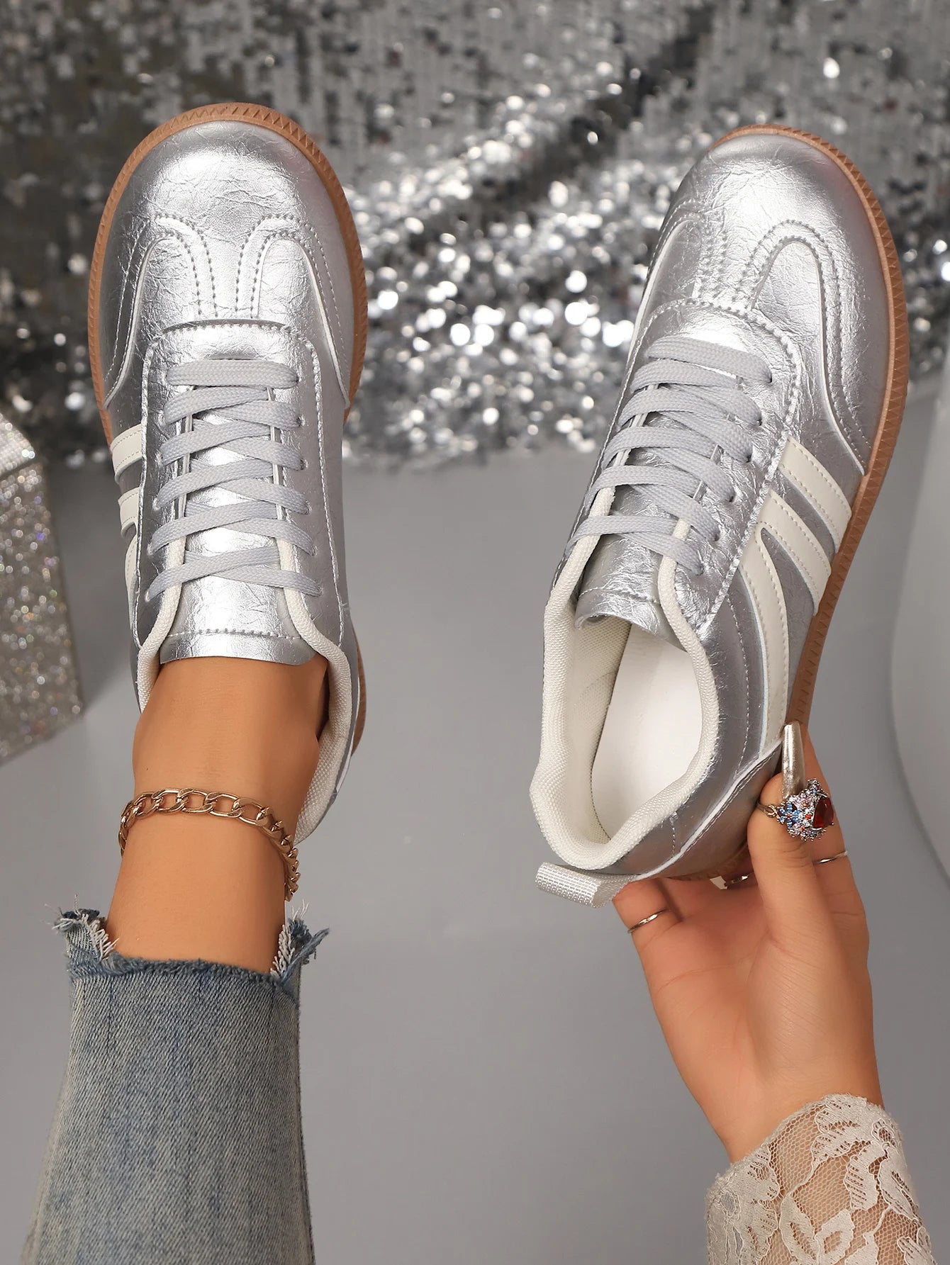 BreezeNova™ Casual Sneakers