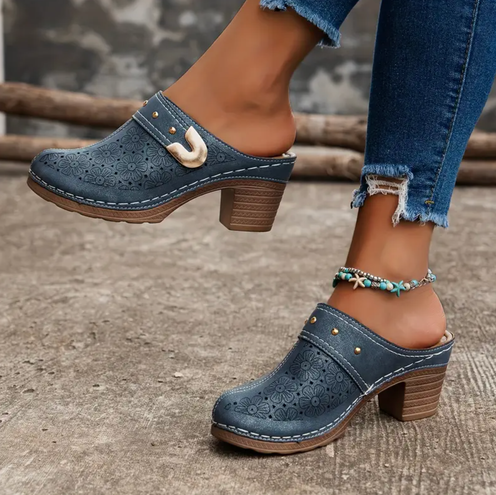 Comelyy Comfortable Stylish Floral Slip-On Chunky Heel Shoes